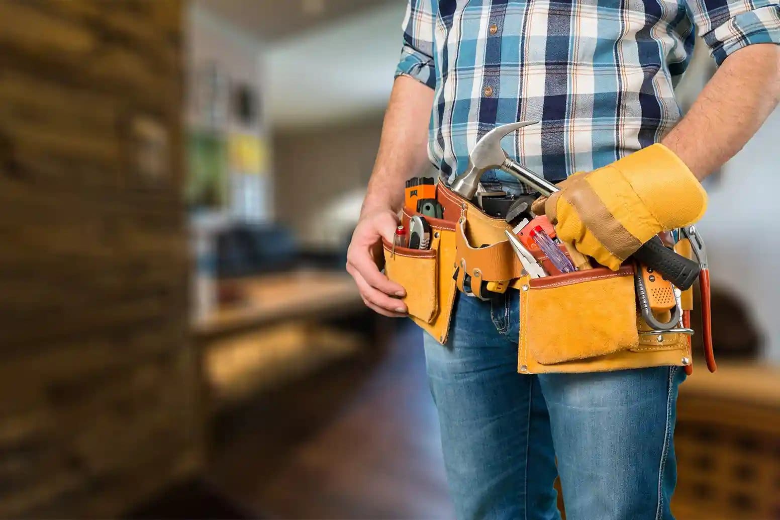 Wellington handyman in a tool belt ready for a job